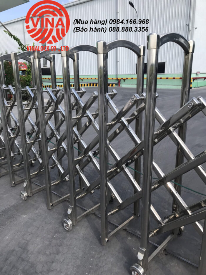 Cổng xếp inox 201